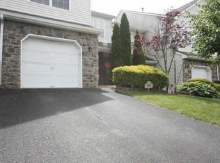 42 San Anita Dr, Tinton Falls, NJ 07753