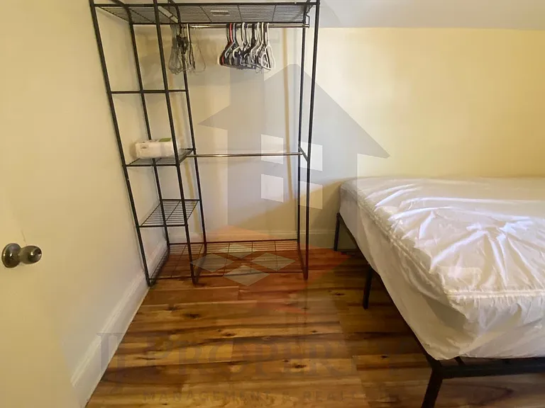 139 Early St — Photo 6