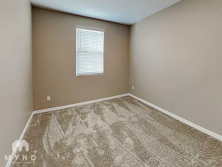 17694 W Mandalay Ln — Photo 17