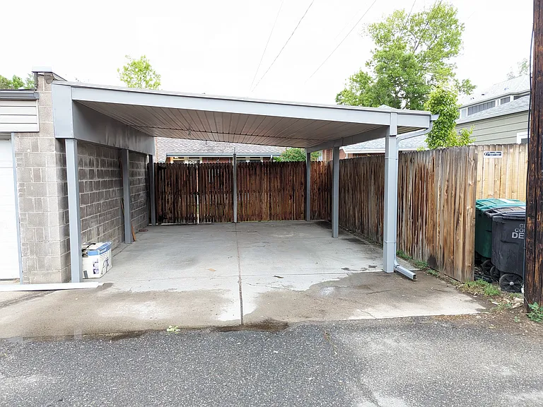 Detached - 2 Carport