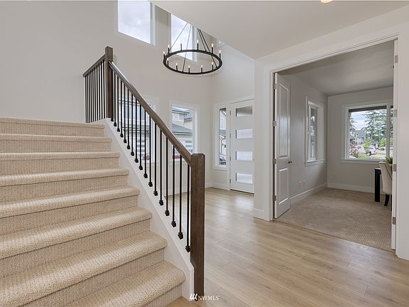 5th image of 8123 197th Avenue E