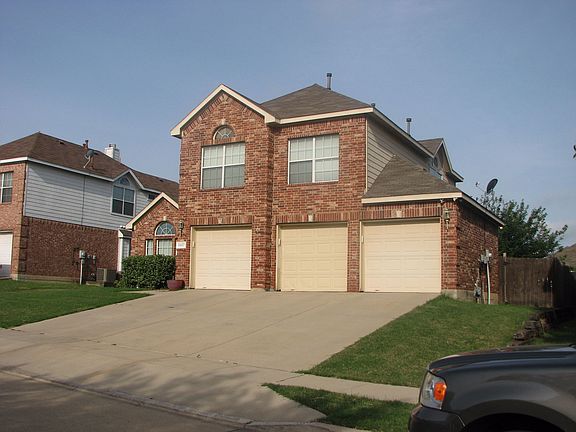 3rd image of 5017 Sailwind Dr