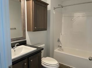 418 Weeping Willow Dr #418, Flint, MI 48506