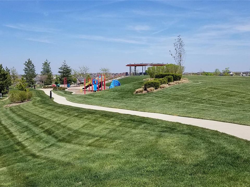 2nd image of 25956 E Frost Cir