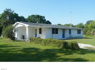 9630 Bayshore Rd, North Fort Myers, FL 33917