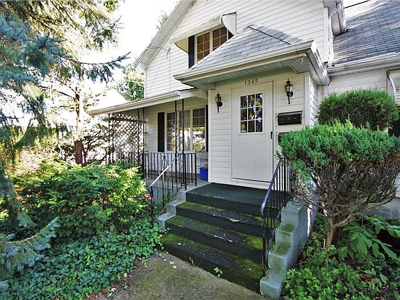2nd image of 1345 Payne Ave