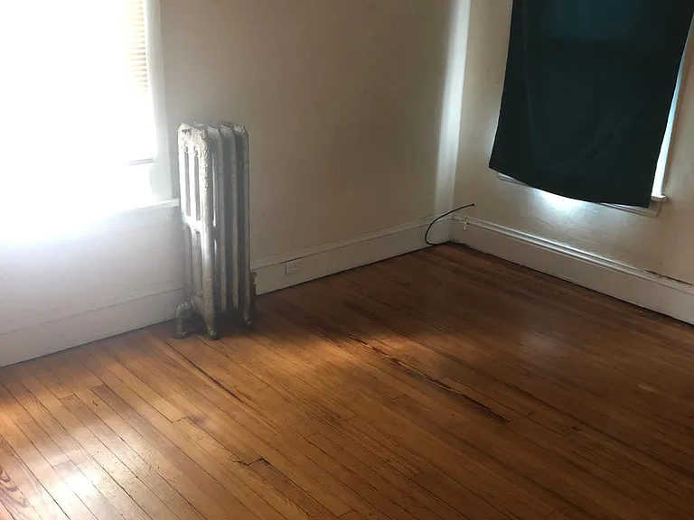 1373 Cove Ave — Photo 8