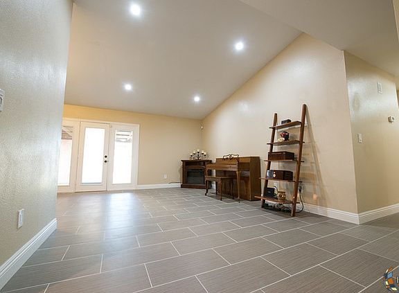 2nd image of 2291 Wensley Ave