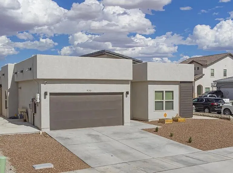 930 Bicknor Pl — Photo 2