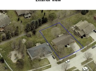 215 Woodbine Rd, Mason City, IA 50401