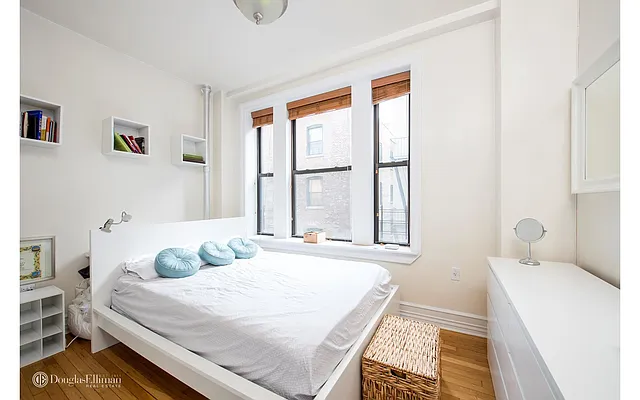 Rented by Douglas Elliman | media 28