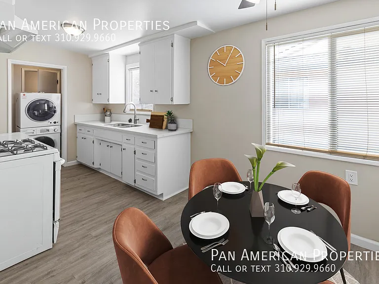 110 W Market St #5 — Photo 17