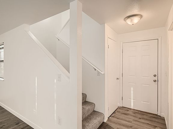 5th image of 2025 C St SE #B