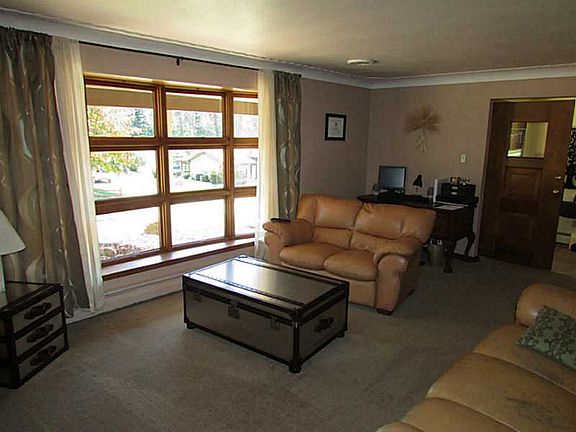 5th image of 12549 Deborah Dr