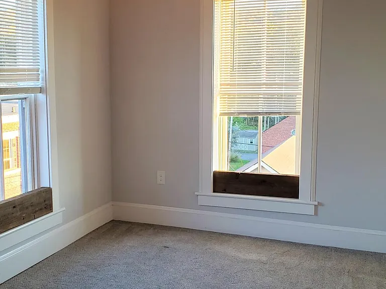 101 W Market St #302 — Photo 12