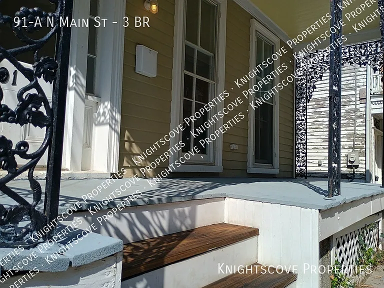 91A N Main St #3 BR — Photo 37