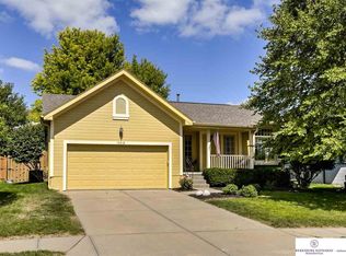 14818 Spaulding St, Omaha, NE 68116