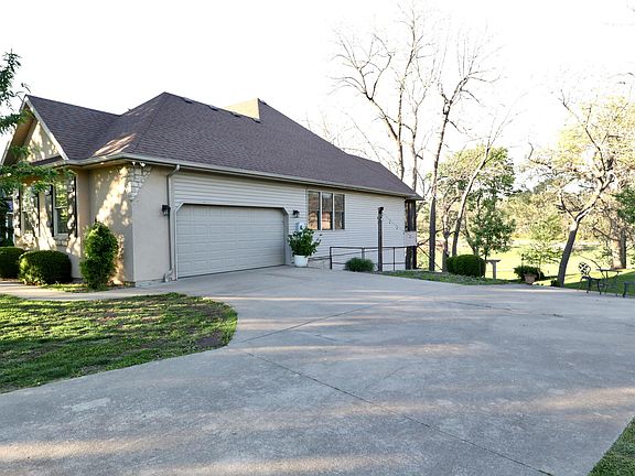 3rd image of 495 Mockingbird Ridge