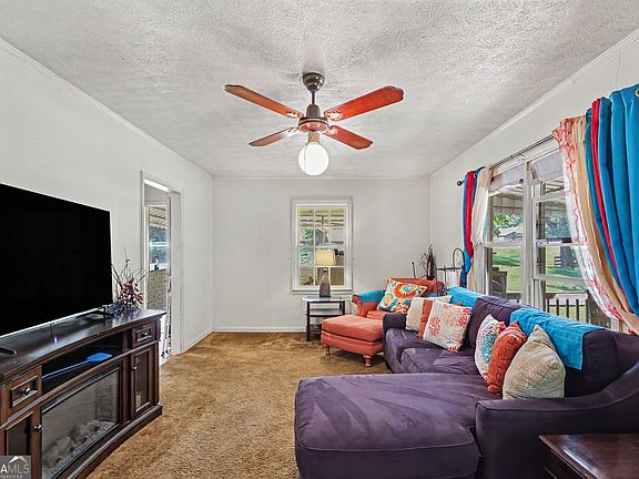 5th image of 127 White St