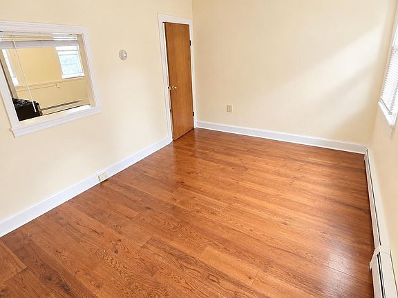 5th image of 428 Prospect Ave #R