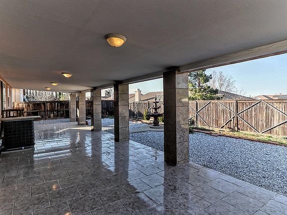 3rd image of 12470 Terrano Dr