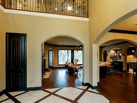 3rd image of 115 Dixon Woods Ct