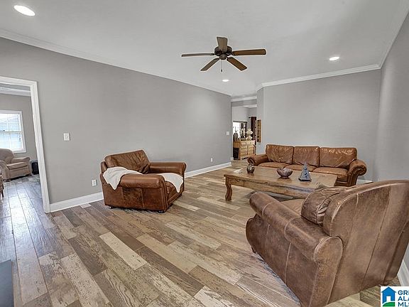 5th image of 255 Earl Owens Dr