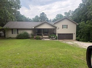 101 Henderson Rd, Mountain View, AR 72560