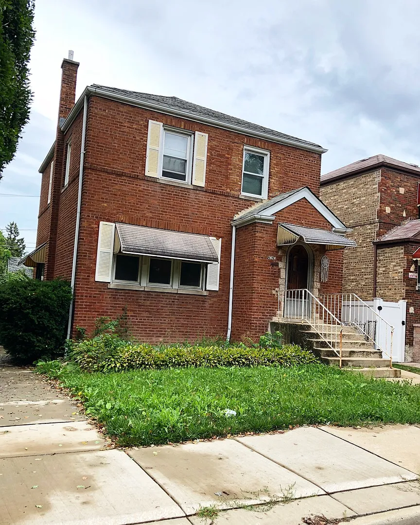 2424 W 83rd St photo 1
