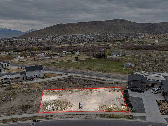 2nd image of 14257 S Summit Crest Ln W