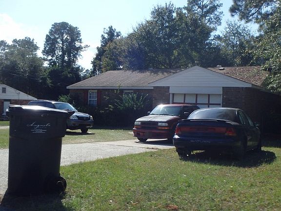 3rd image of 4309 Parkwood Dr