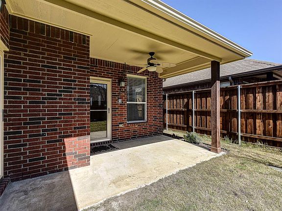 5th image of 15908 Alvarado Dr