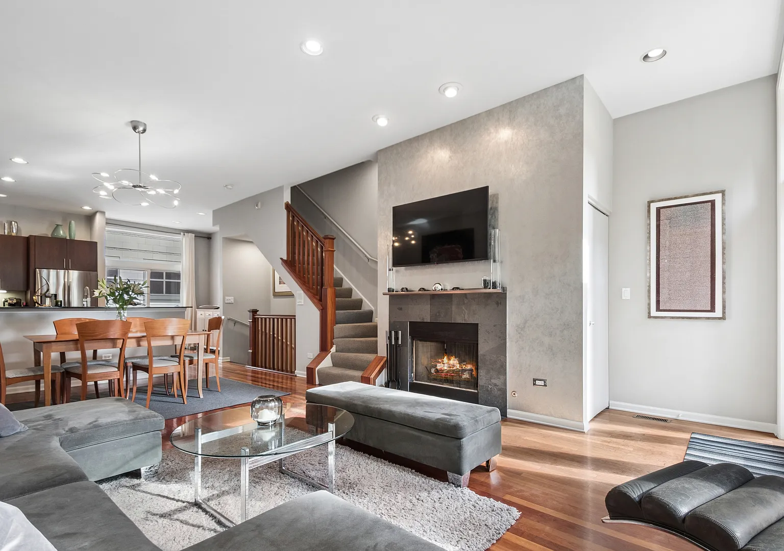 3 bed, 1970 sqft, $6,000 — Photo 4