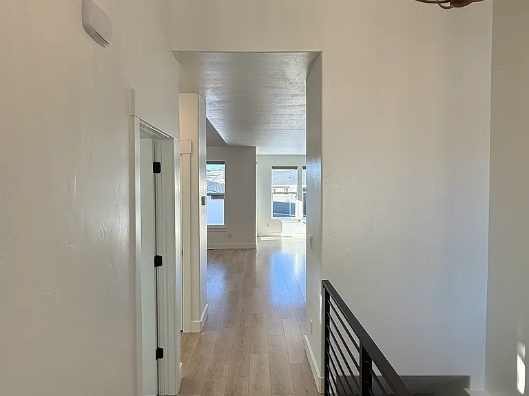 3142 W Harvard Dr — Photo 49