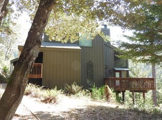 43501 Hillcrest Dr, Manchester, CA 95459