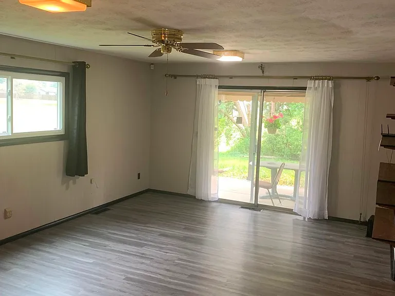 480 Haverhill Cir — Photo 13