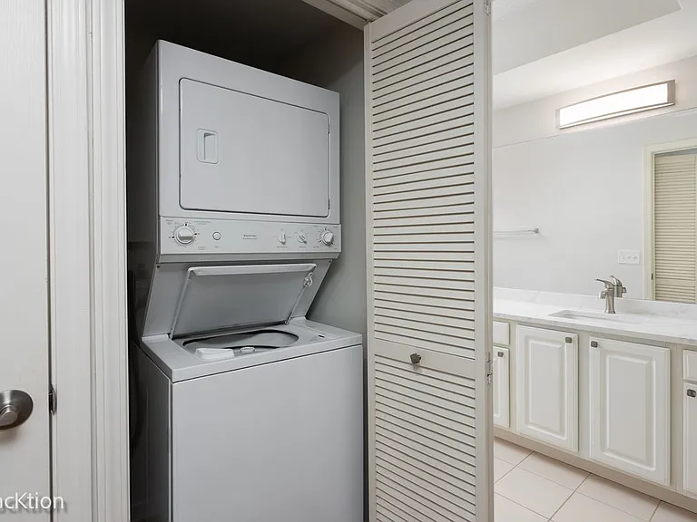 1 S Lincoln Ave #208 — Photo 14