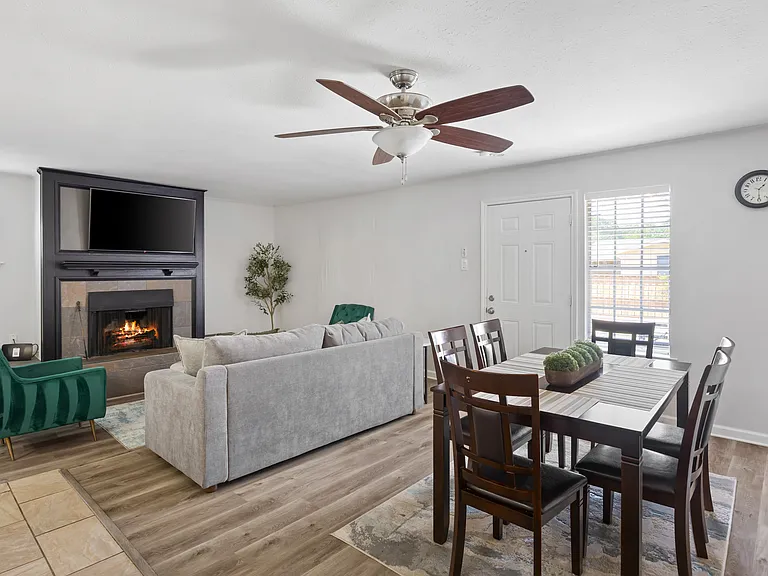 2025 Japonica Ln — Photo 32