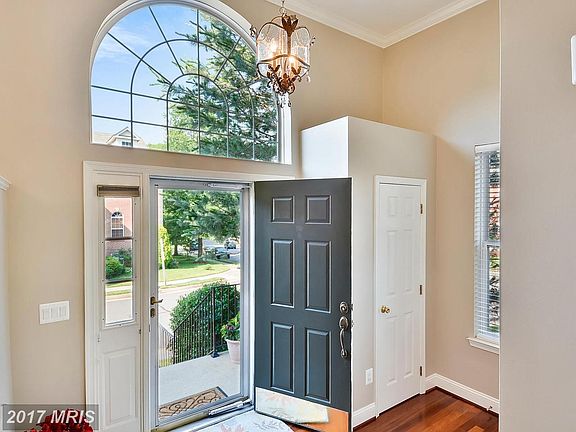 2nd image of 8930 Day Lilly Ct