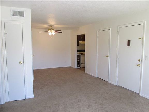 Craigslist pics 7-11 005