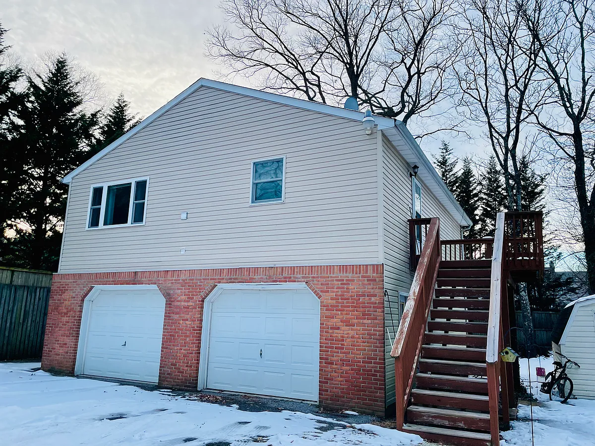 Building Photo - 143 S Jennings Rd