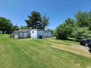 245 N State Highway 37, Bonnie, IL 62816