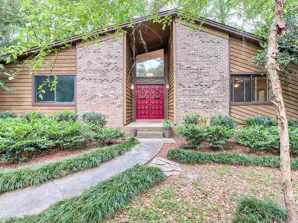 1st image of 3202 Locksley Ln