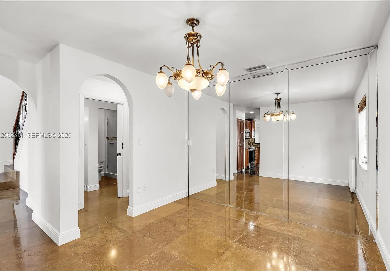 4 bed, 2154 sqft, $4,300 — Photo 3