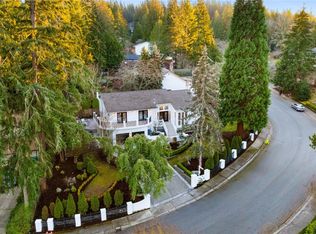 18509 NE 27th St, Redmond, WA