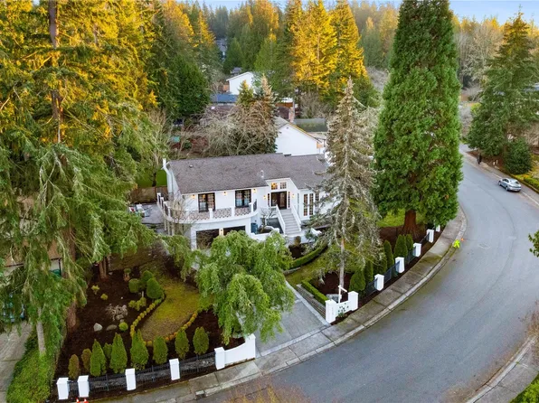 18509 NE 27th Street, Redmond, WA 98052