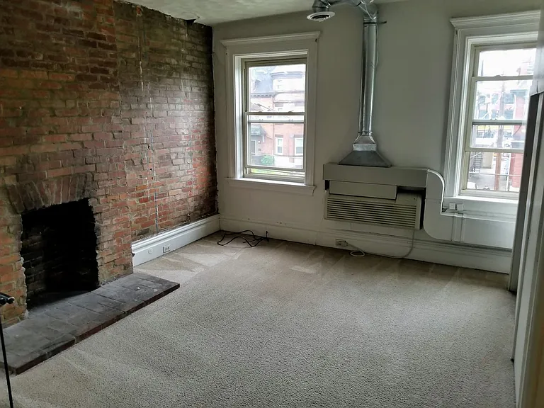 366 S Negley Ave — Photo 34
