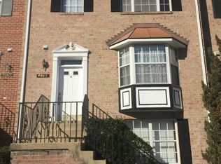 46613 Silhouette Sq, Sterling, VA 20164