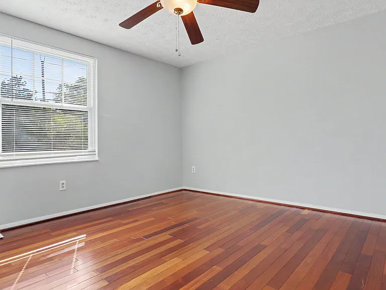 Upstairs Bedroom 3