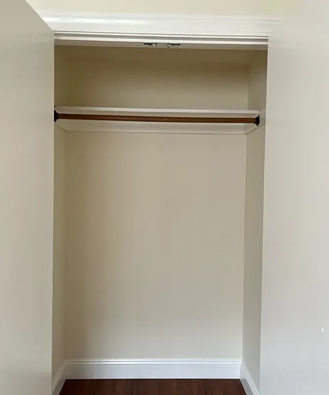 Claremont Park Apartments — Photo 9